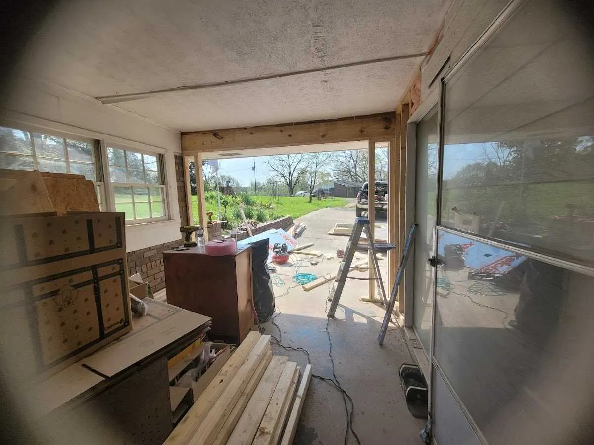 Air movers and dehumidifier for Drying & Dehumidification in Jerome